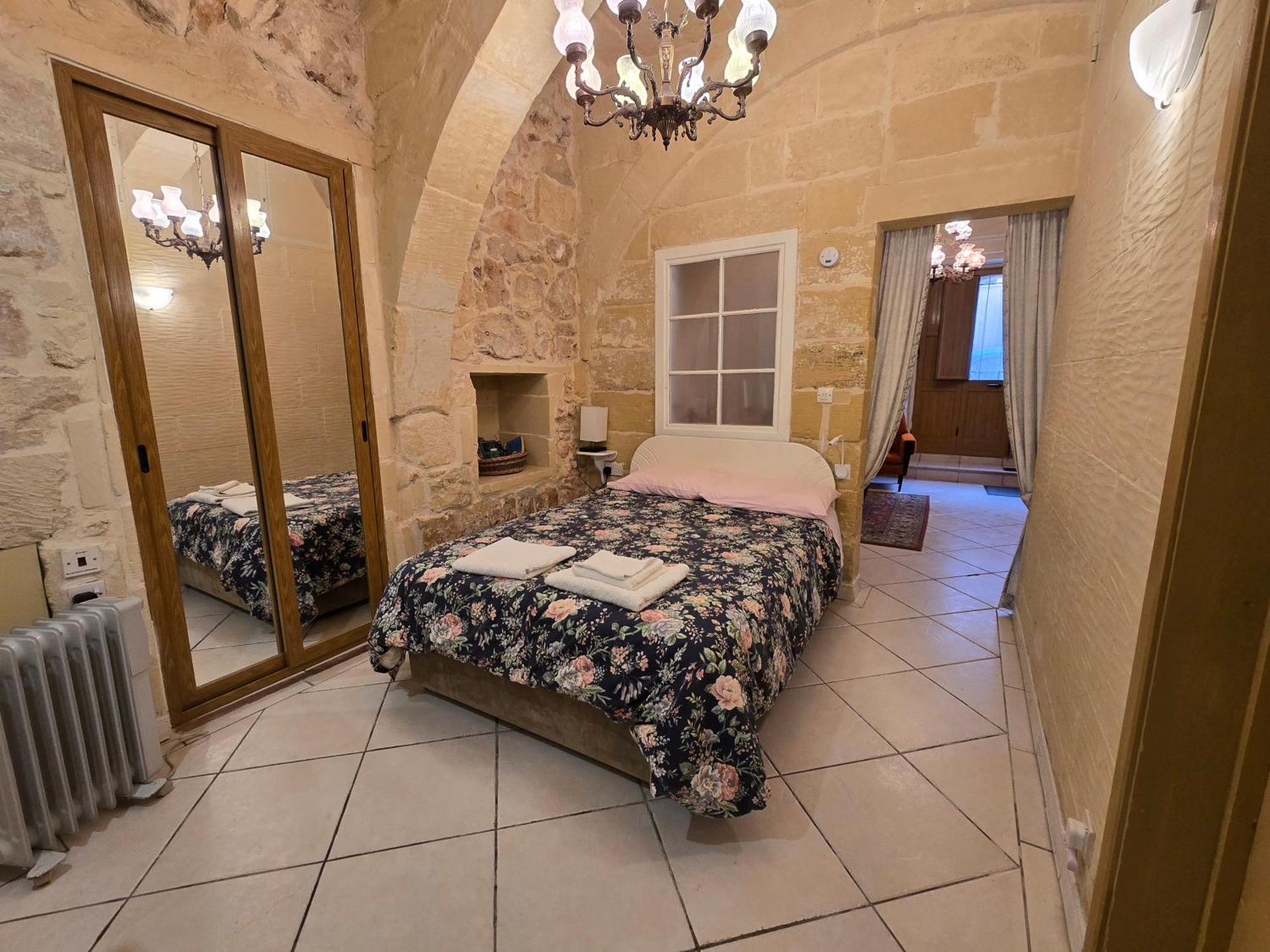 Charming Rustic Getaway In Xaghra, Gozo. Appartement Buitenkant foto